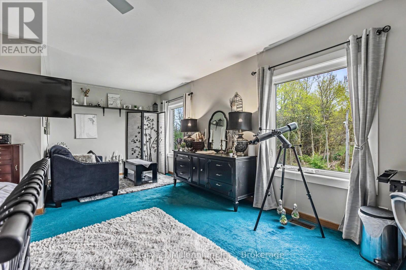 13 HIGHLAND DRIVE - 35