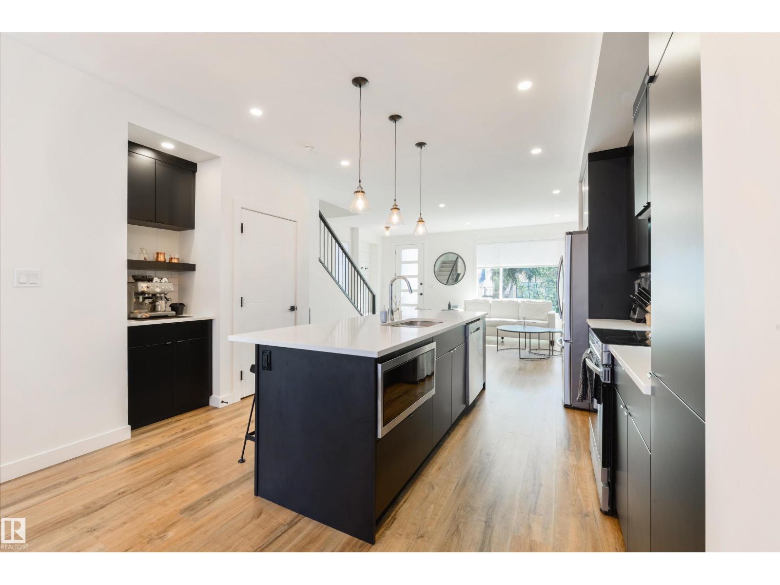 11414 125 ST NW - 13