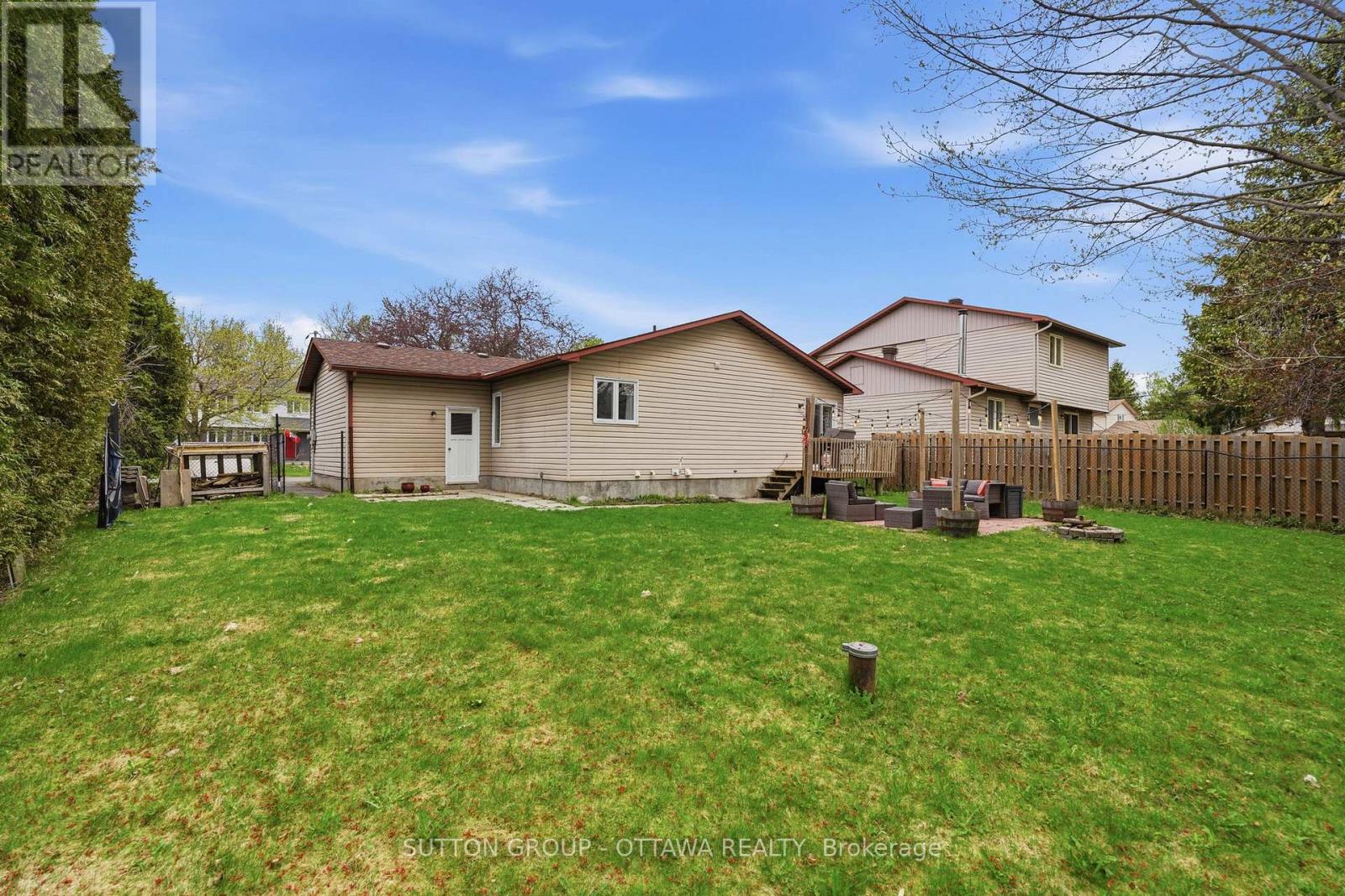 380 MAPLE STREET - 25