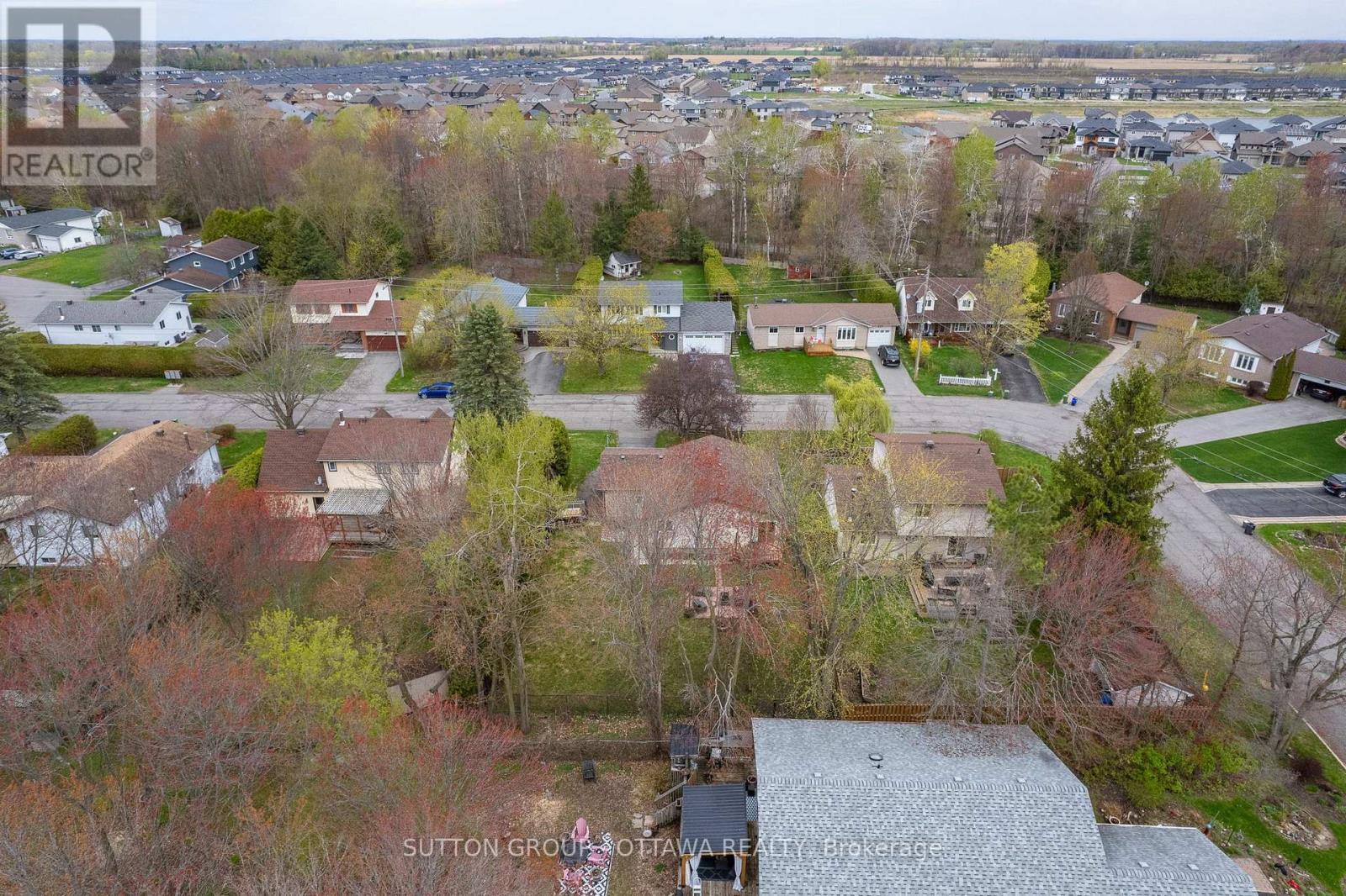 380 MAPLE STREET - 29