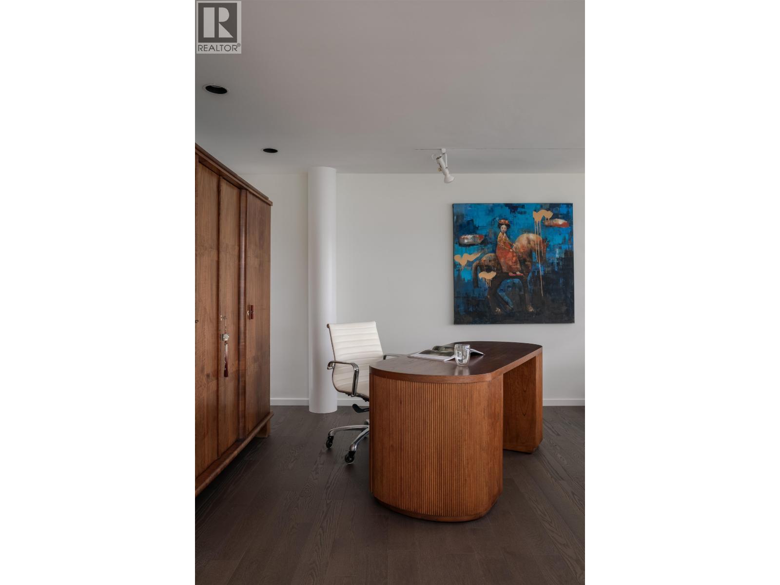 90 ISLEVIEW PLACE, West Vancouver
