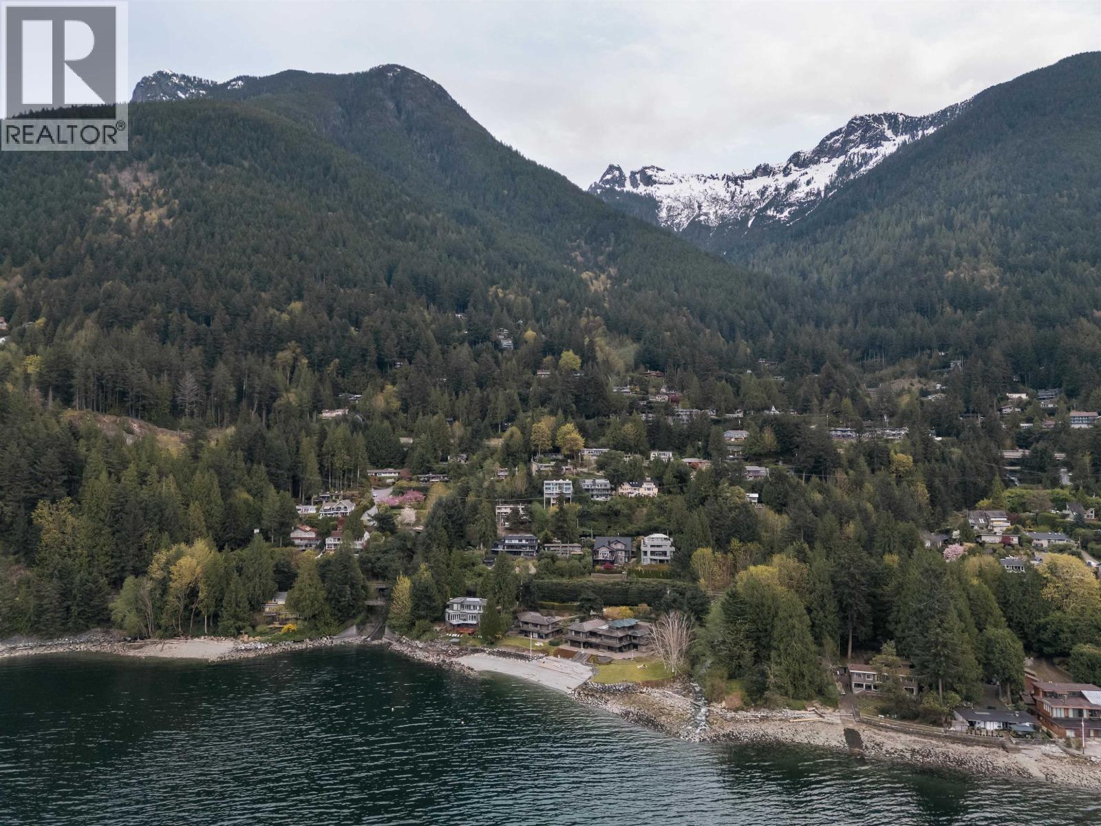 90 ISLEVIEW PLACE, West Vancouver