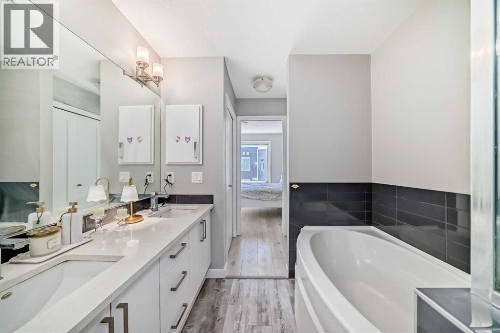 #220 7 Westpark Common SW - 25