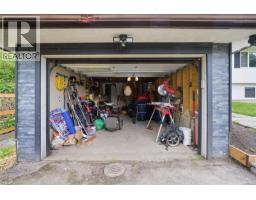 4261 Carey Rd, Saanich, BC V8Z4H1 Photo 31
