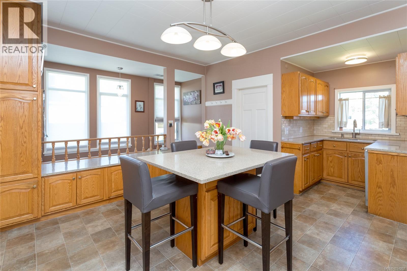 2238 Shakespeare St - 10