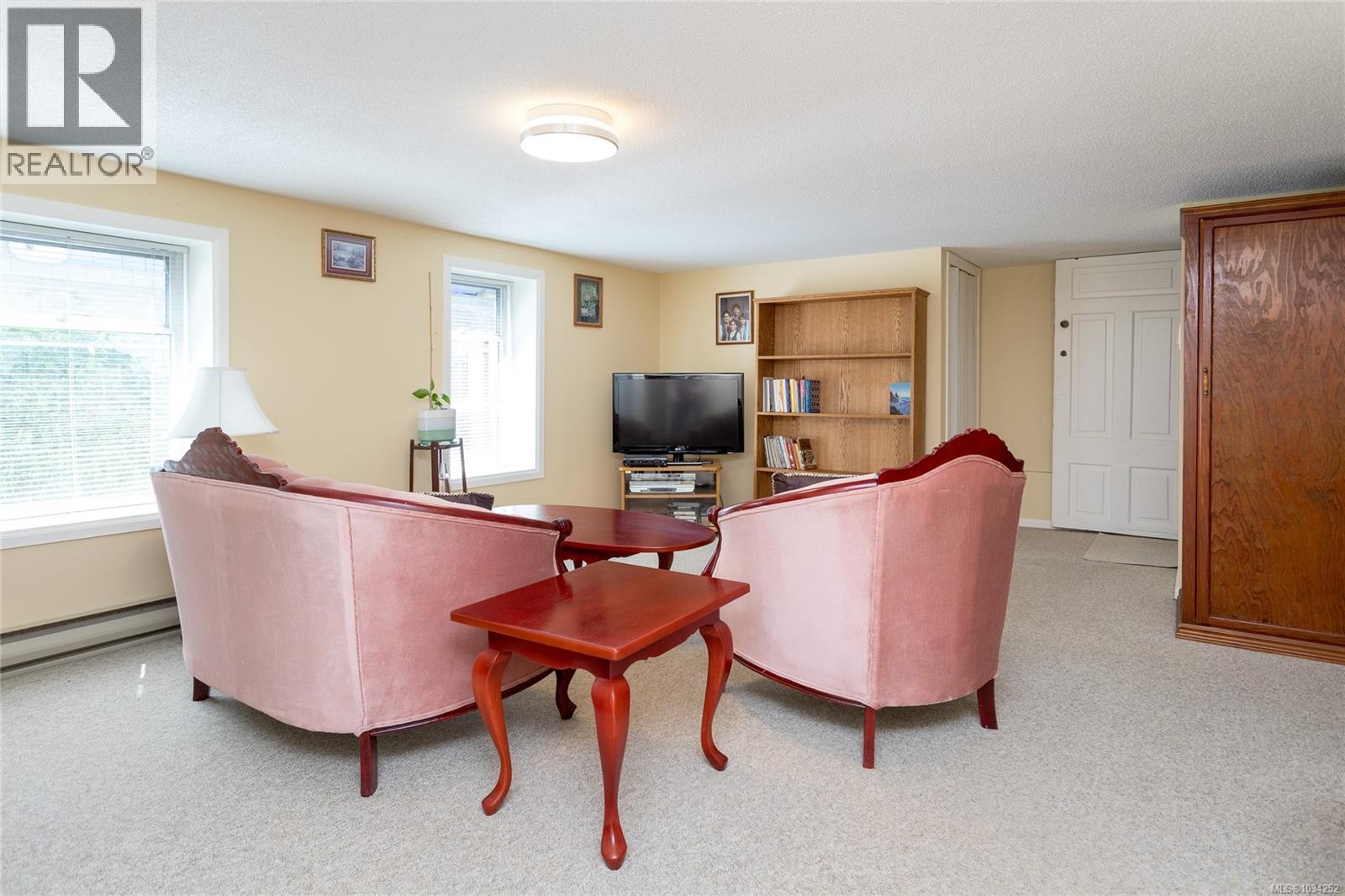 2238 Shakespeare St - 23