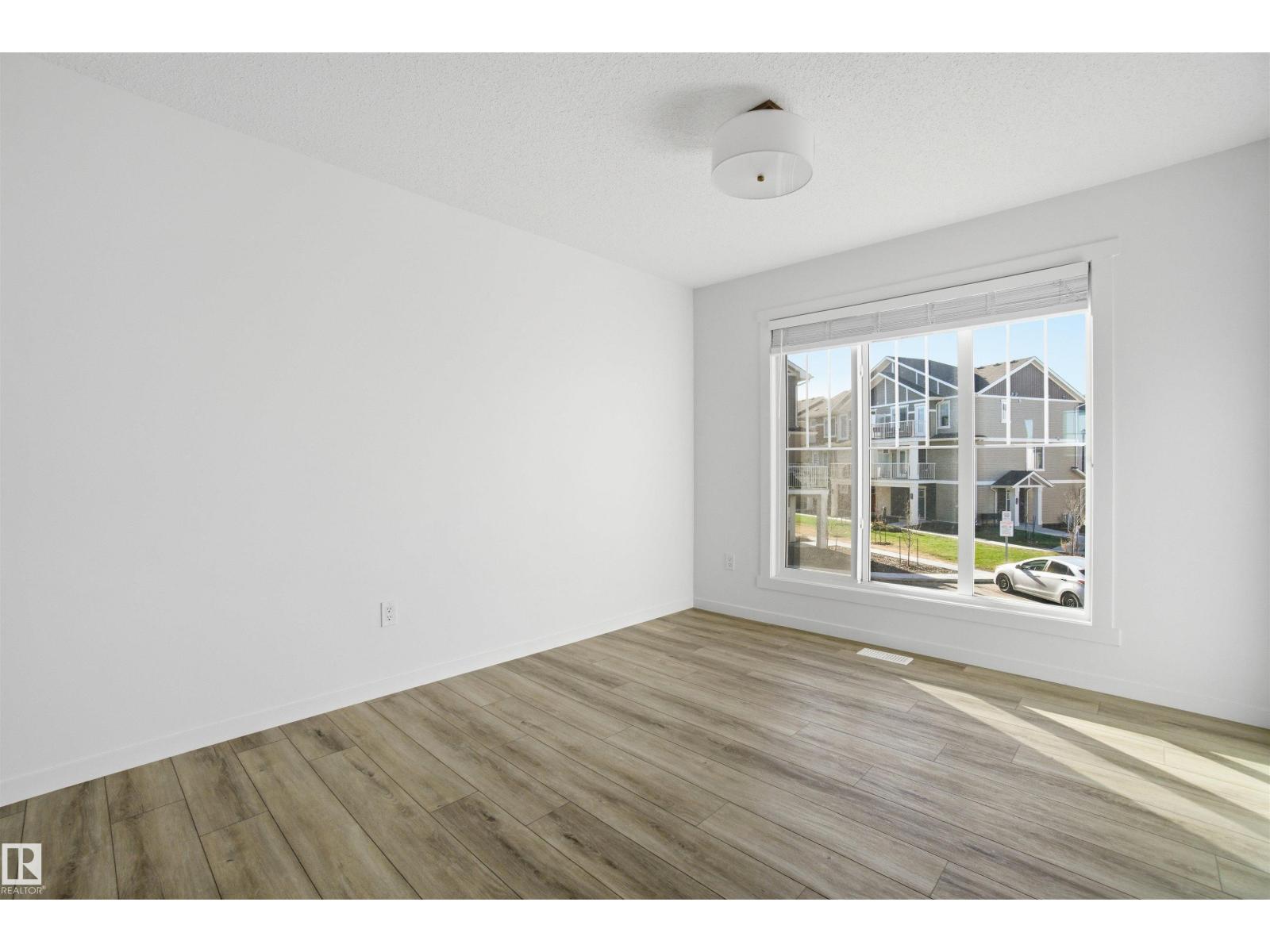 #64 17832 78 ST NW - 15