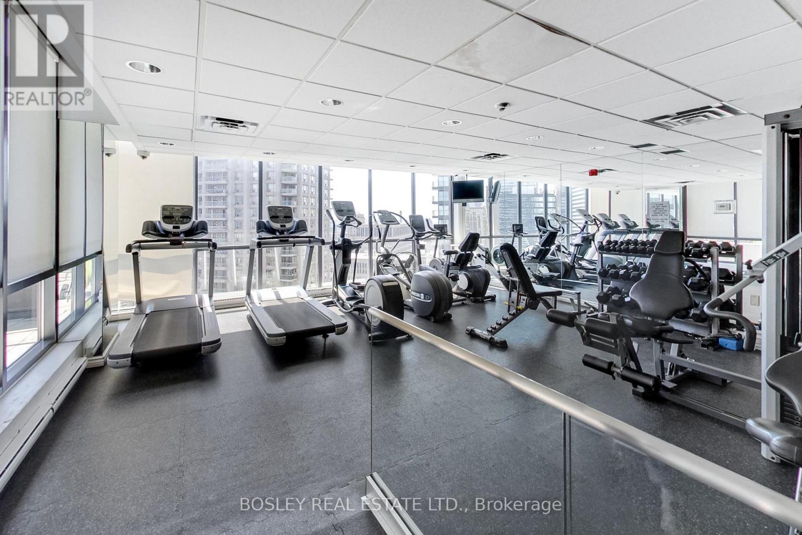 #209 24 WELLESLEY STREET W - 30