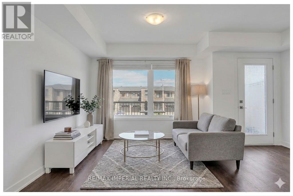 61 FAIRLANE AVENUE - 3