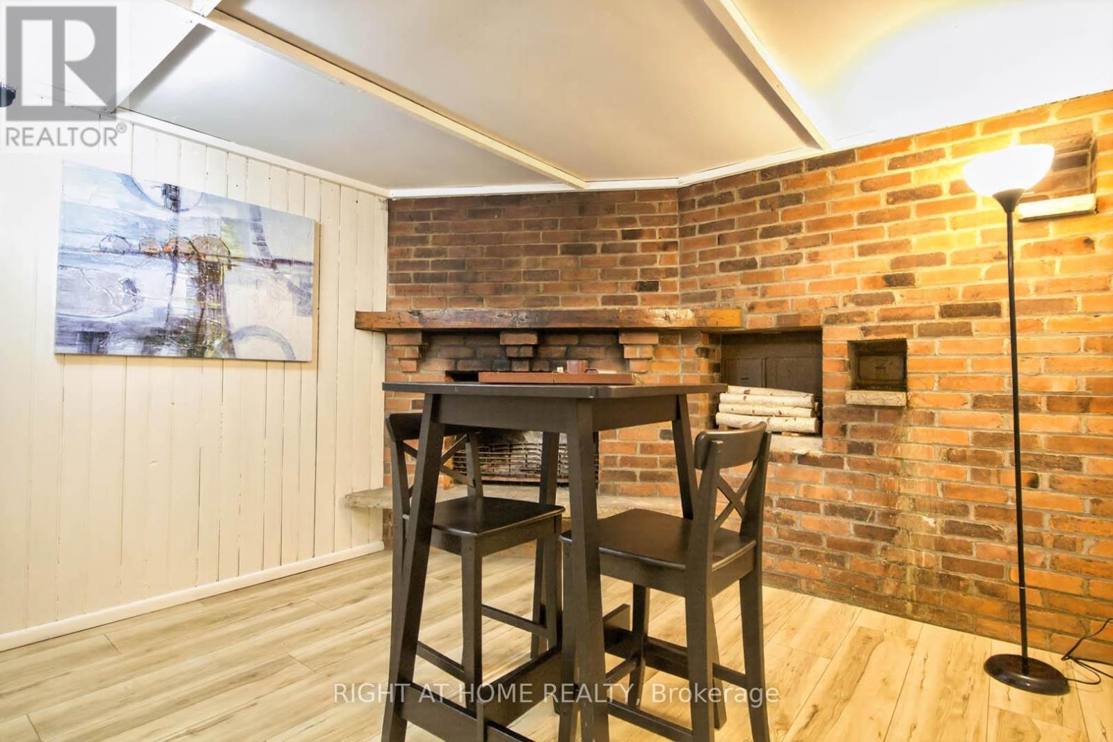 874 FRANCIS ROAD - 23