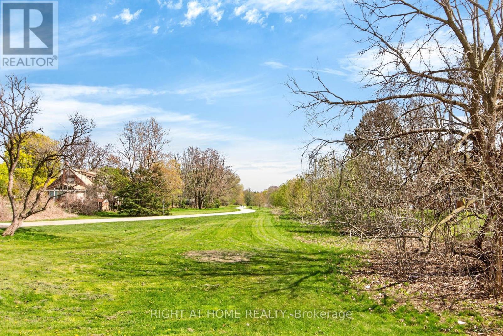 874 FRANCIS ROAD - 35