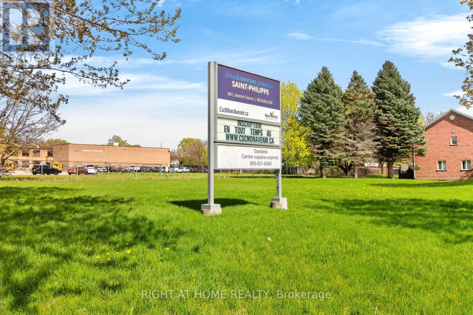 874 FRANCIS ROAD - 36