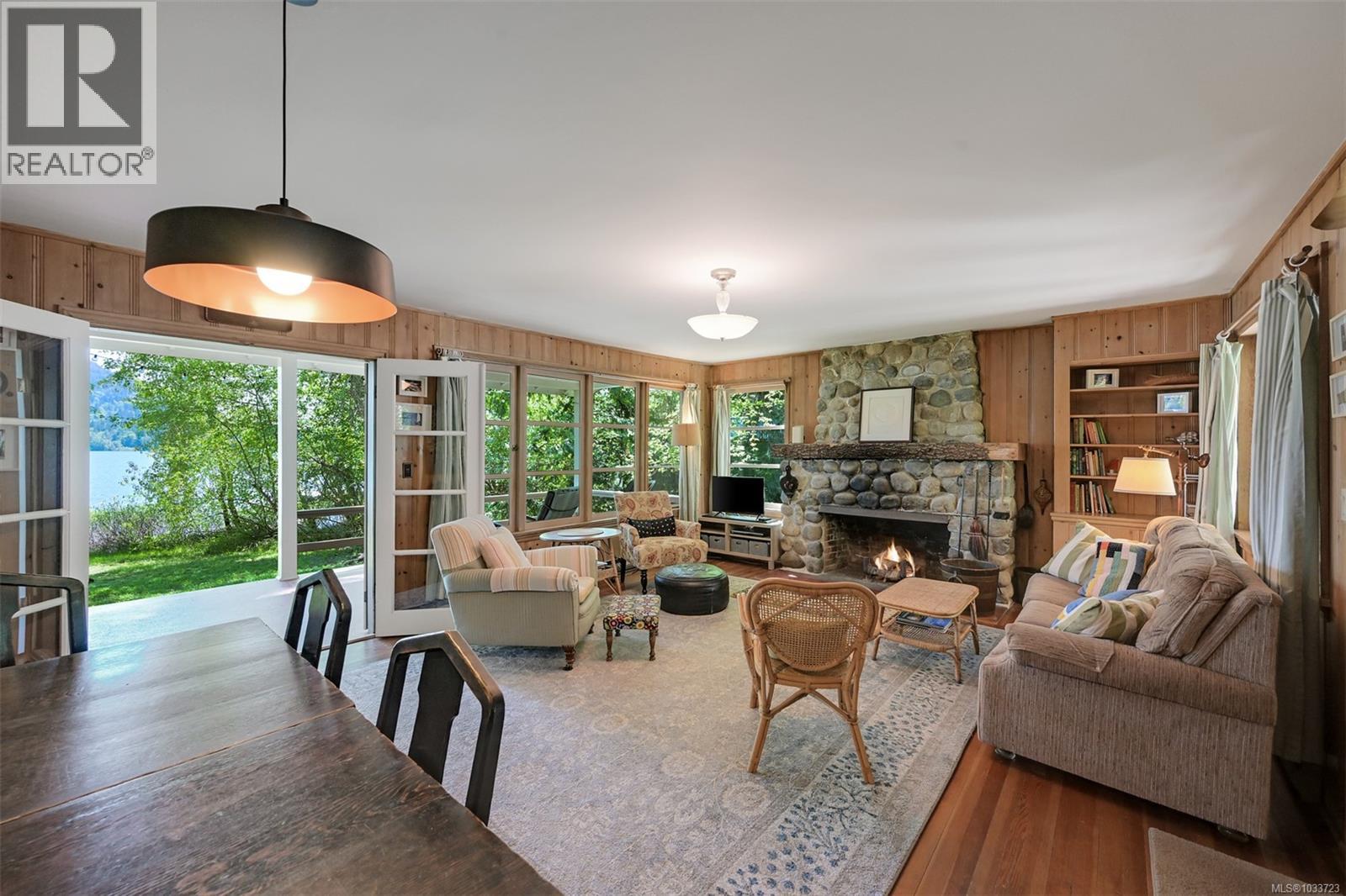 2024 Renfrew Rd - 15