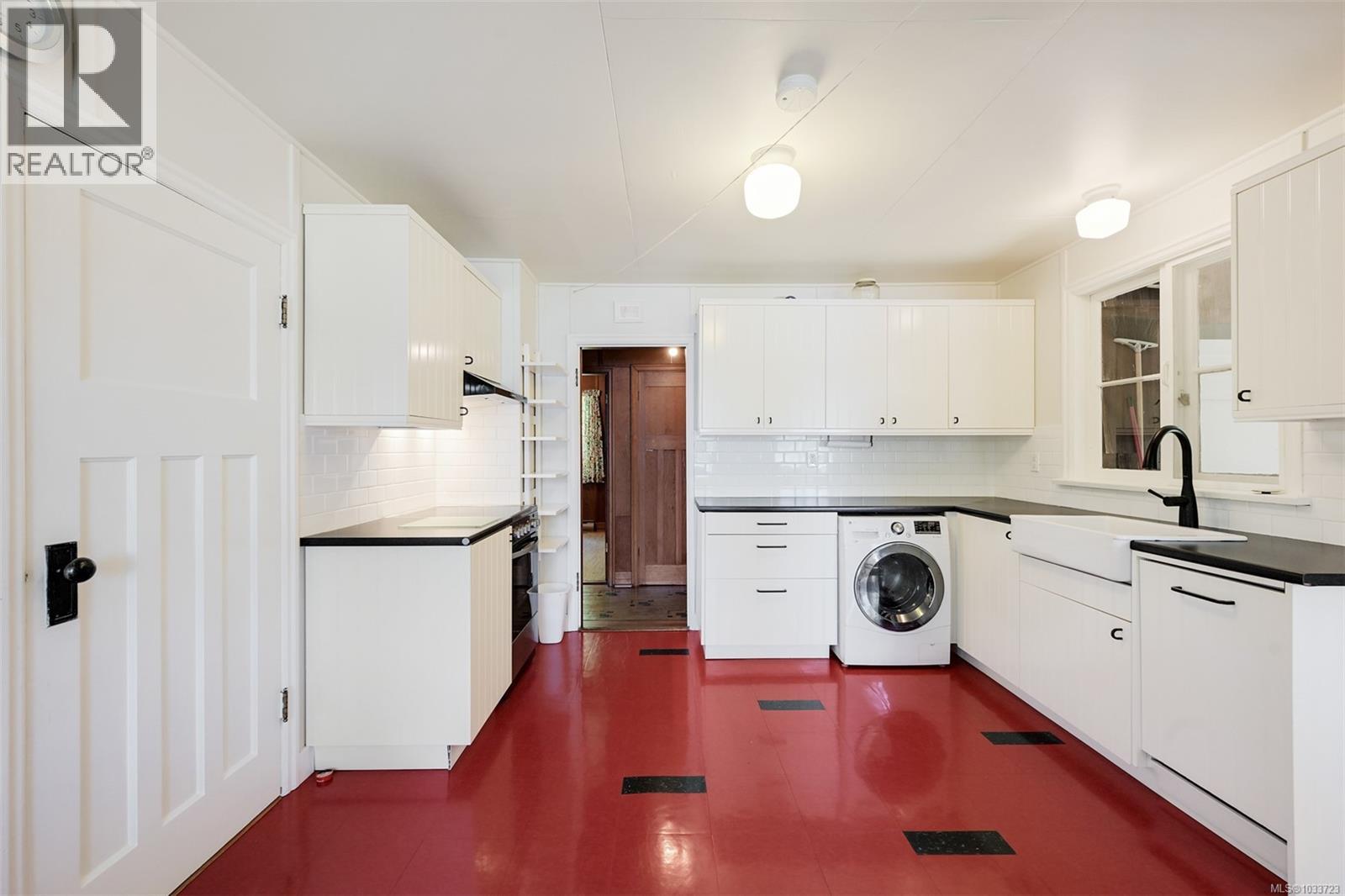 2024 Renfrew Rd - 20