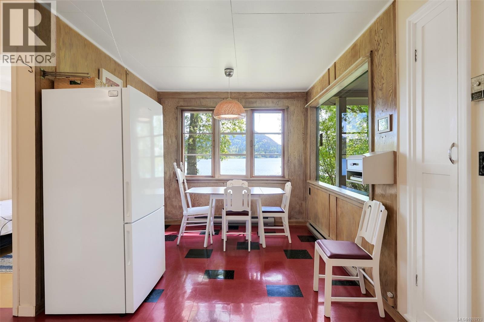 2024 Renfrew Rd - 22