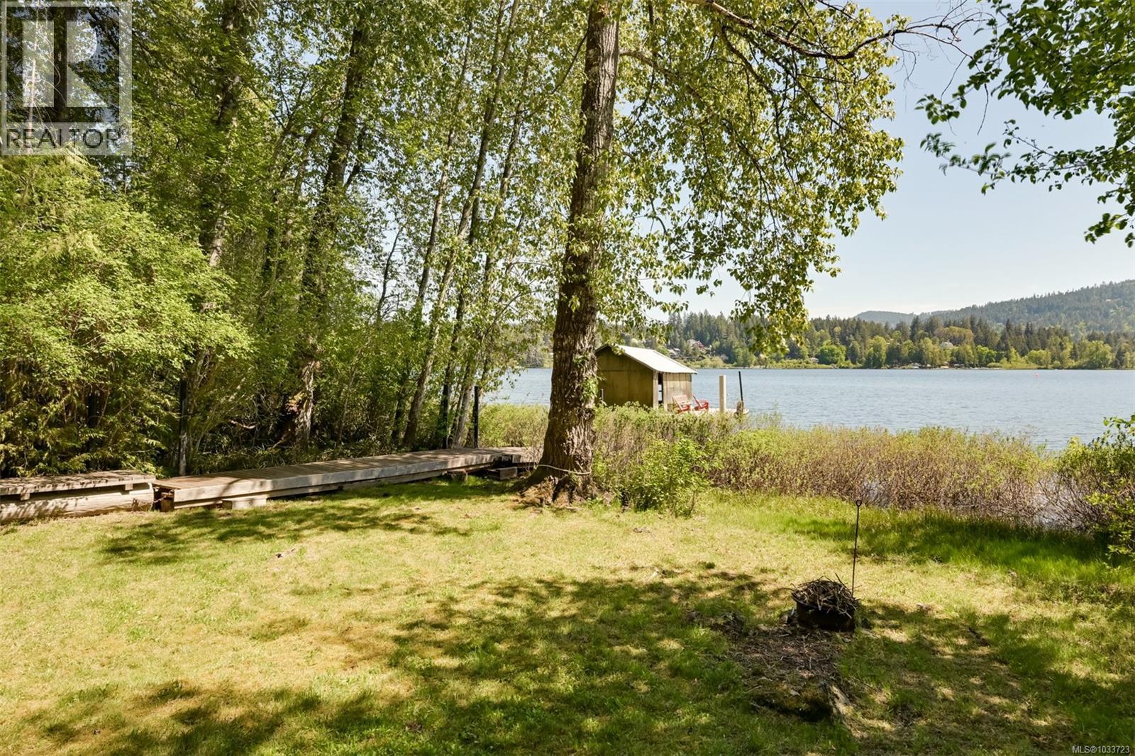 2024 Renfrew Rd - 43