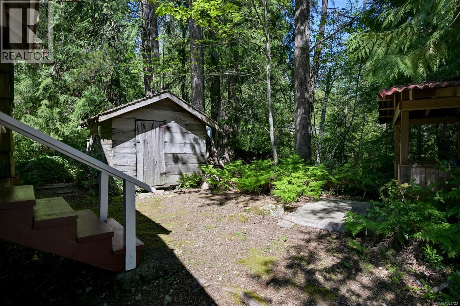 2024 Renfrew Rd - 46