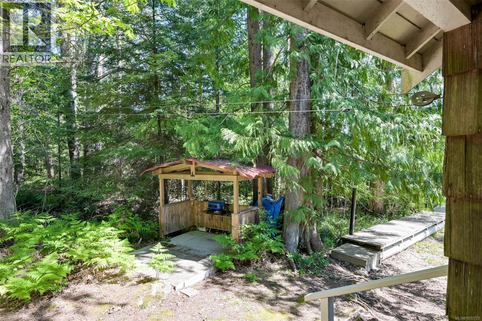 2024 Renfrew Rd - 49