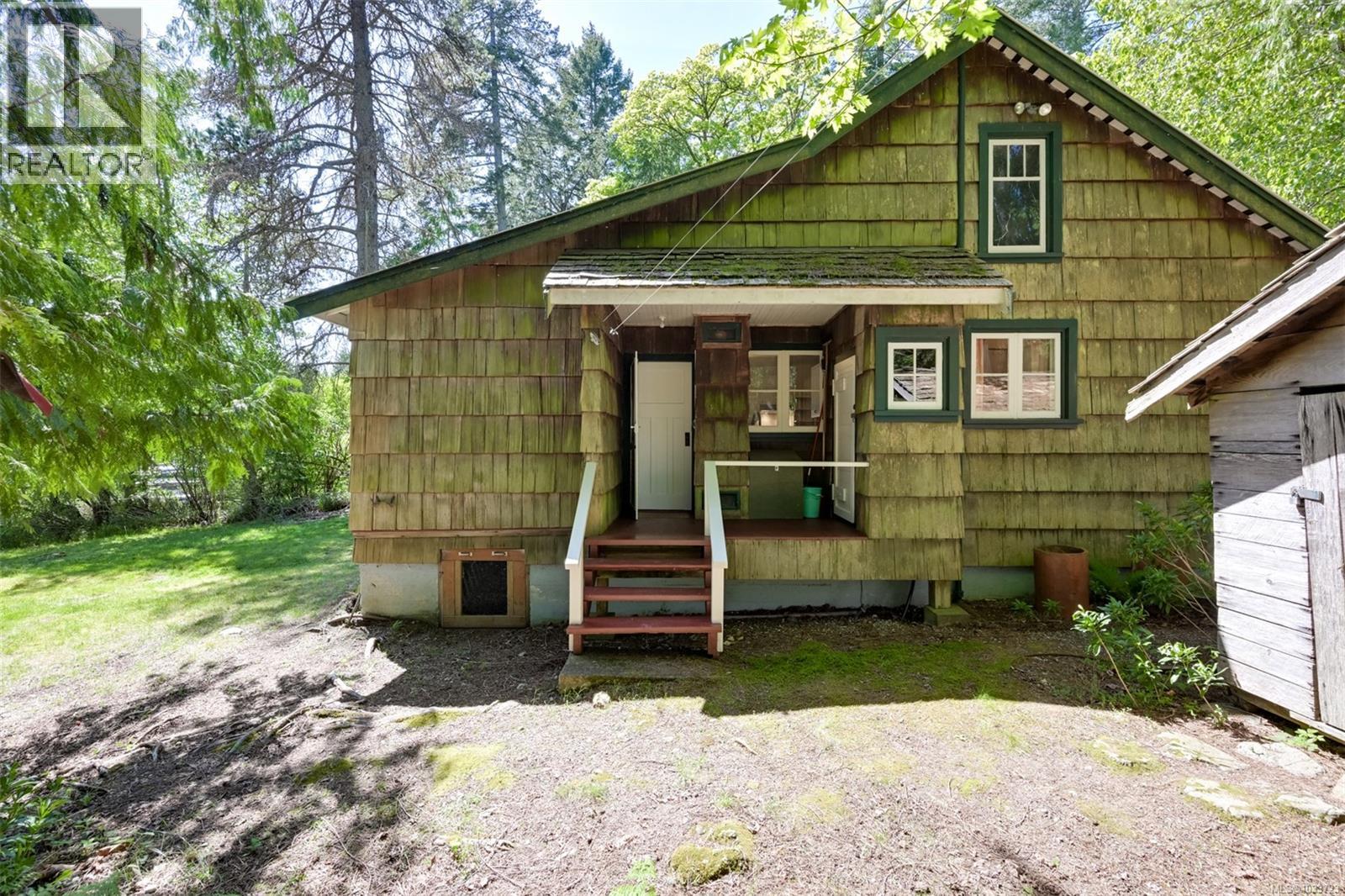 2024 Renfrew Rd - 50