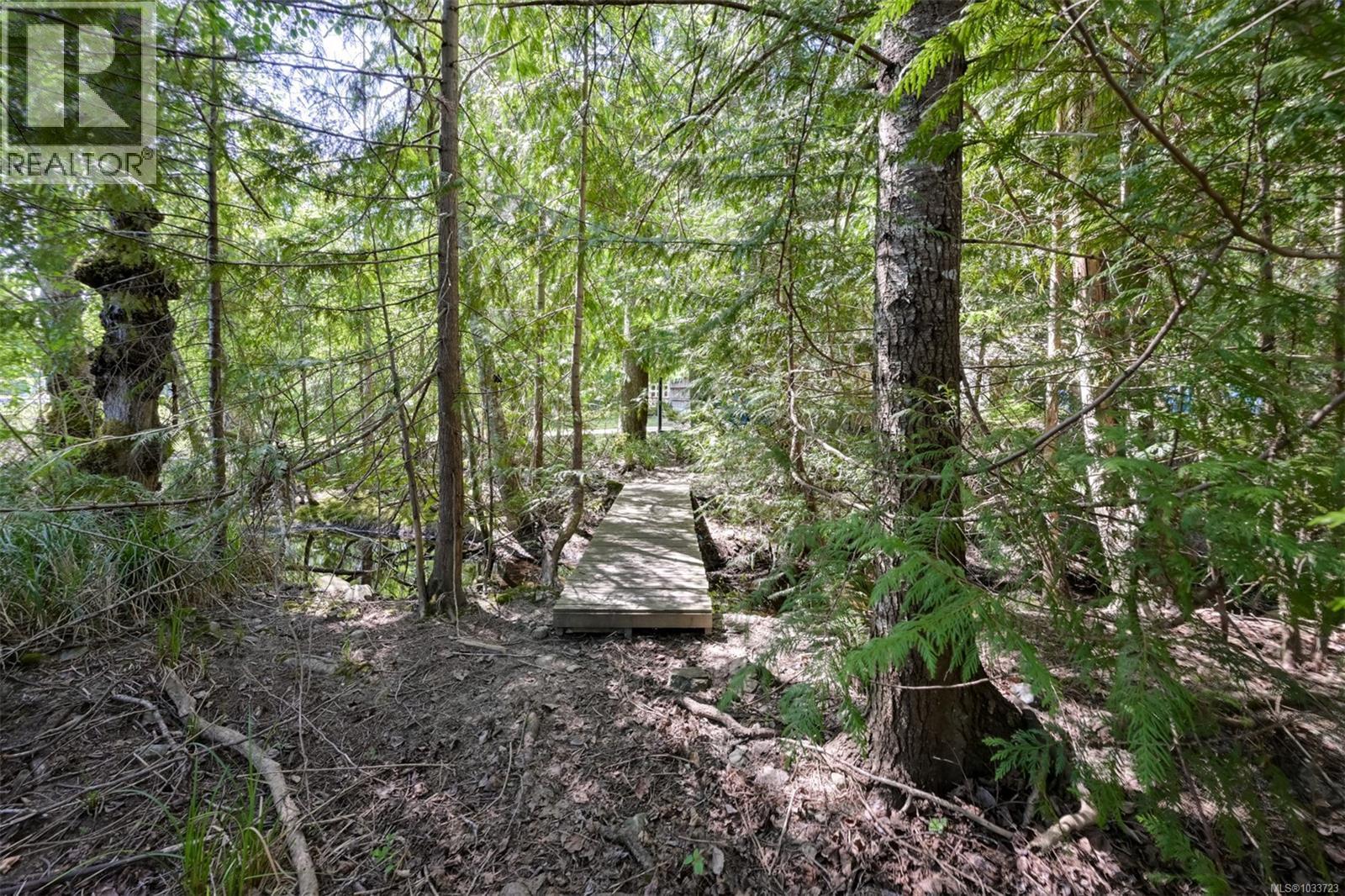 2024 Renfrew Rd - 55
