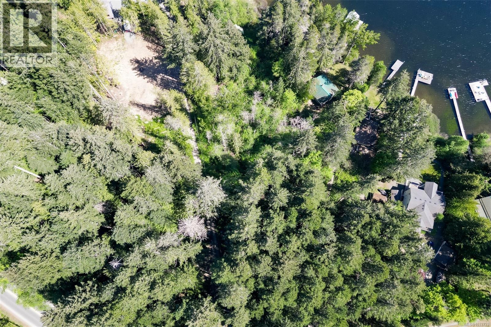 2024 Renfrew Rd - 82