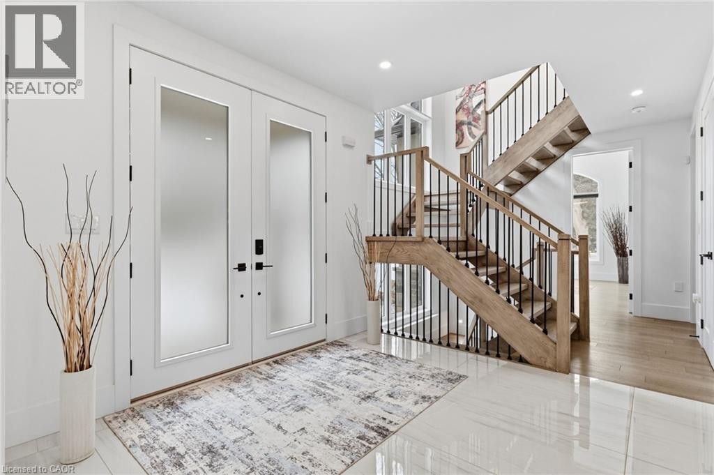 817 KING Road, Burlington, Ontario, L7T3K8 — Photo 7