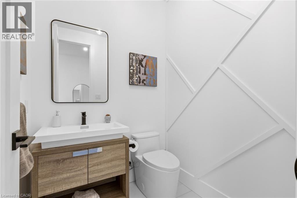 817 KING Road, Burlington, Ontario, L7T3K8 — Photo 27