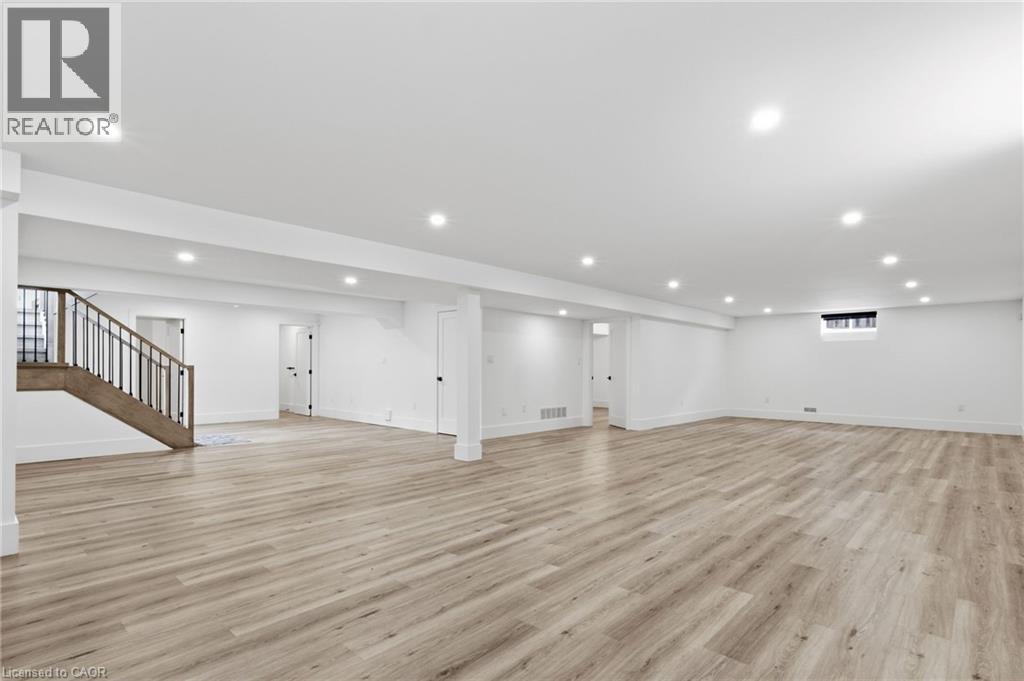 817 KING Road, Burlington, Ontario, L7T3K8 — Photo 49