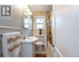 2 Room #1 - 104 Longwood Road S, Hamilton, ON L8S1S6 Photo 11