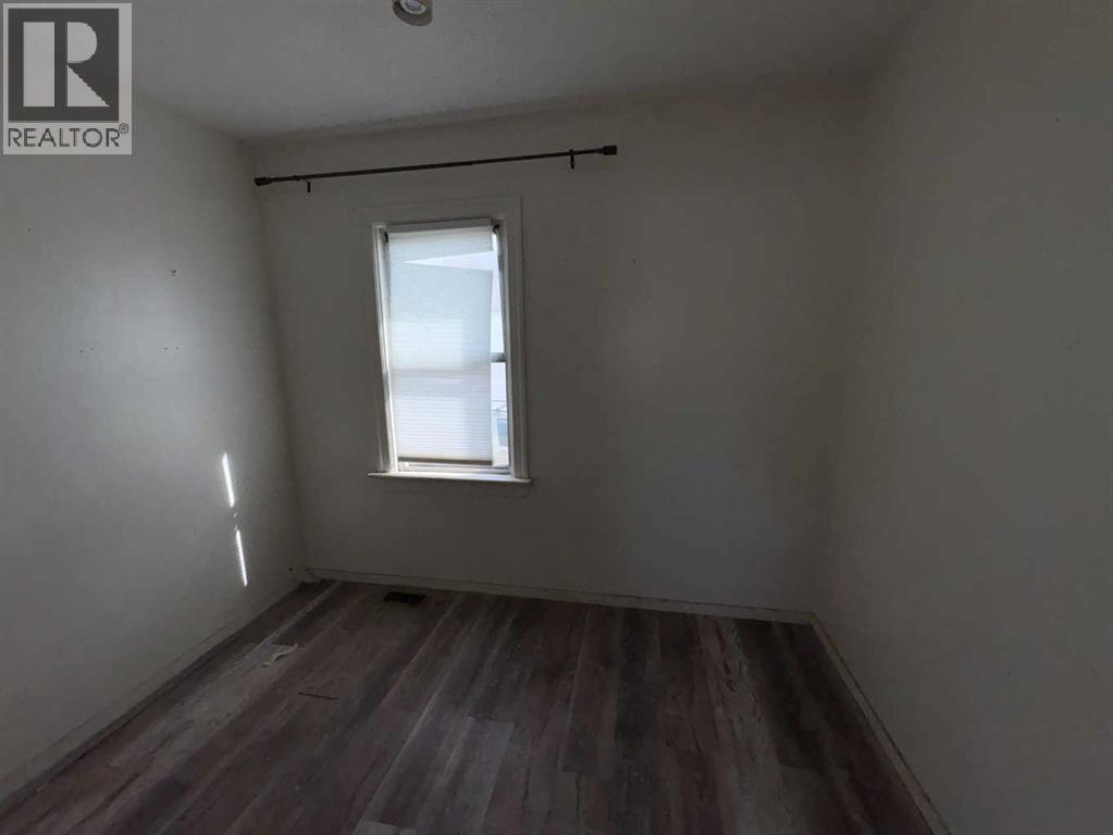 4708 50 Street - Photo 7