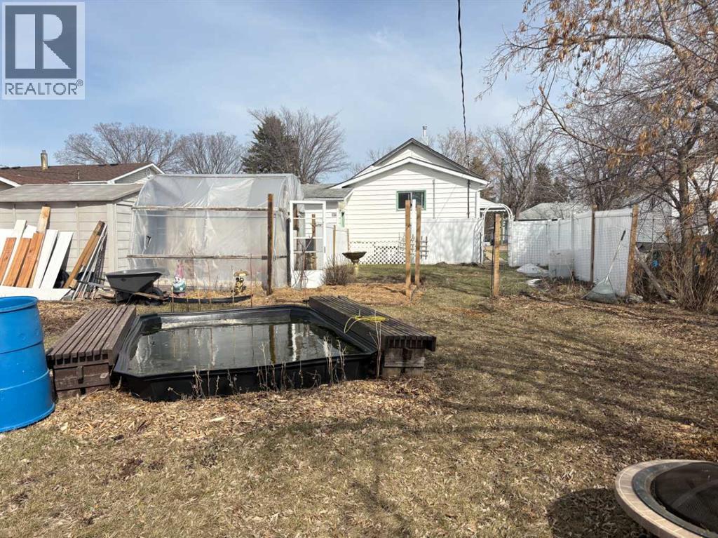 4708 50 Street - Photo 13