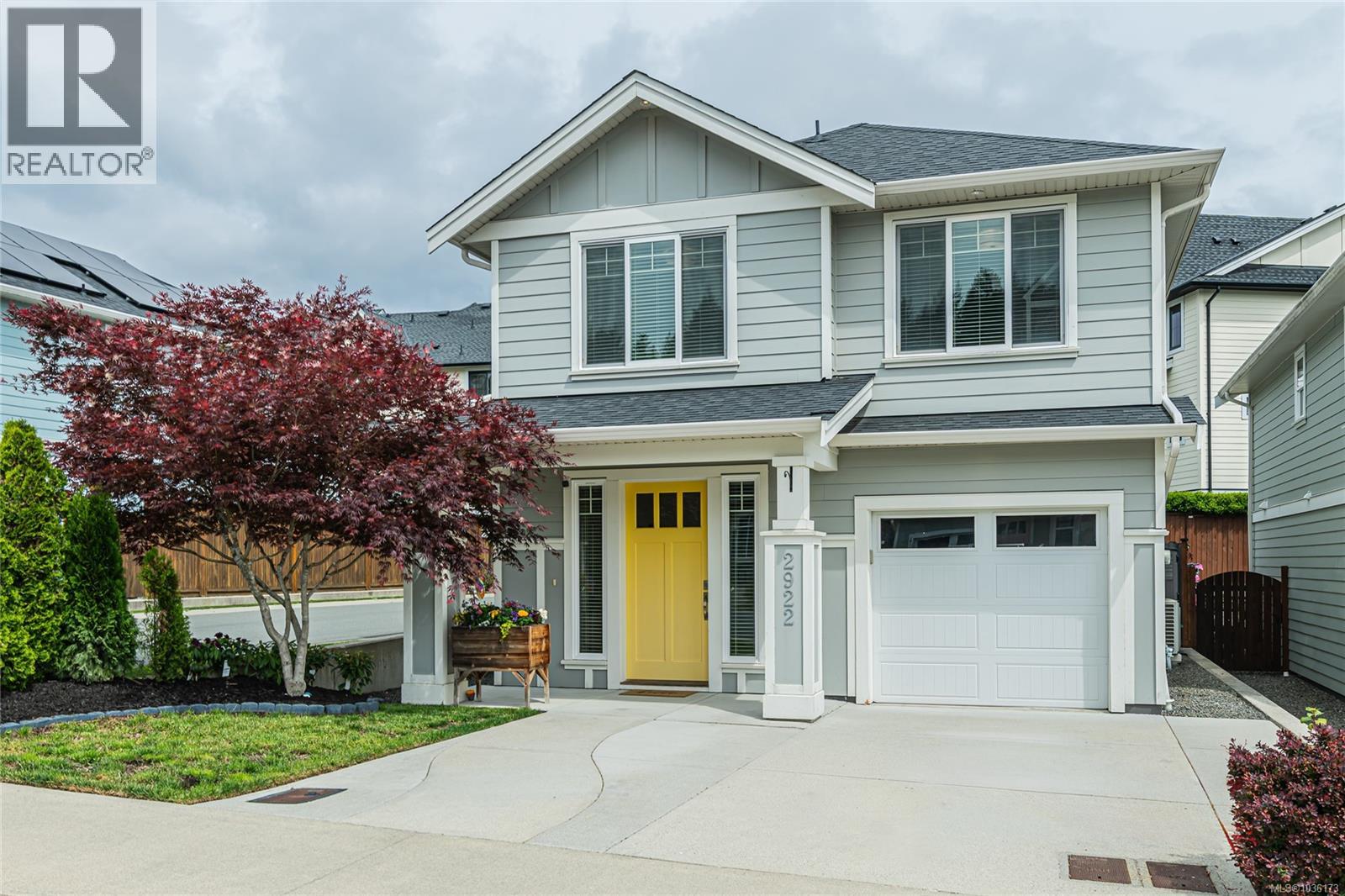 2922 Burlington Cres - 2