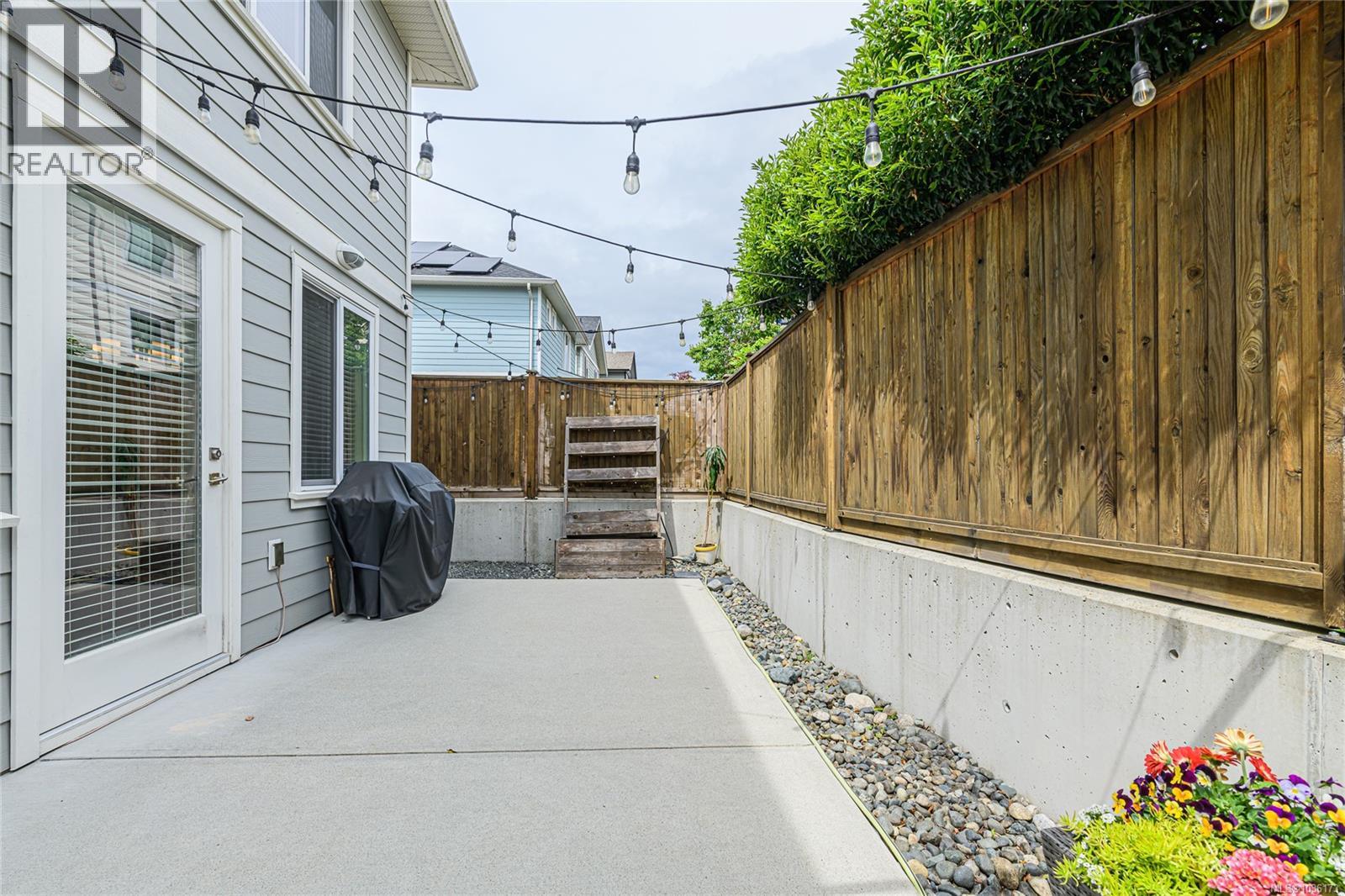 2922 Burlington Cres - 29