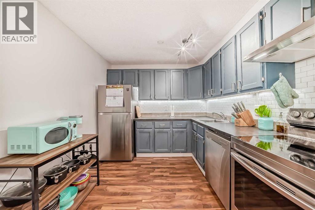 #7102 315 Southampton Drive SW - 15