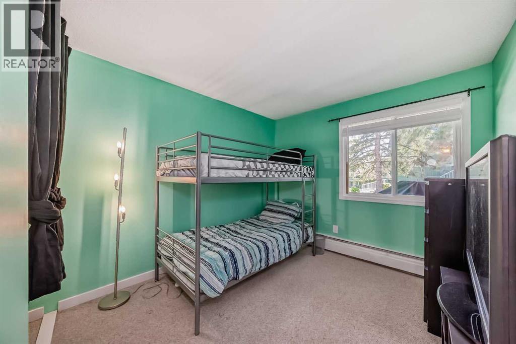 #7102 315 Southampton Drive SW - 25