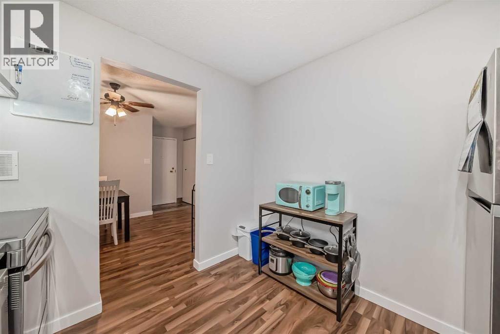#7102 315 Southampton Drive SW - 19