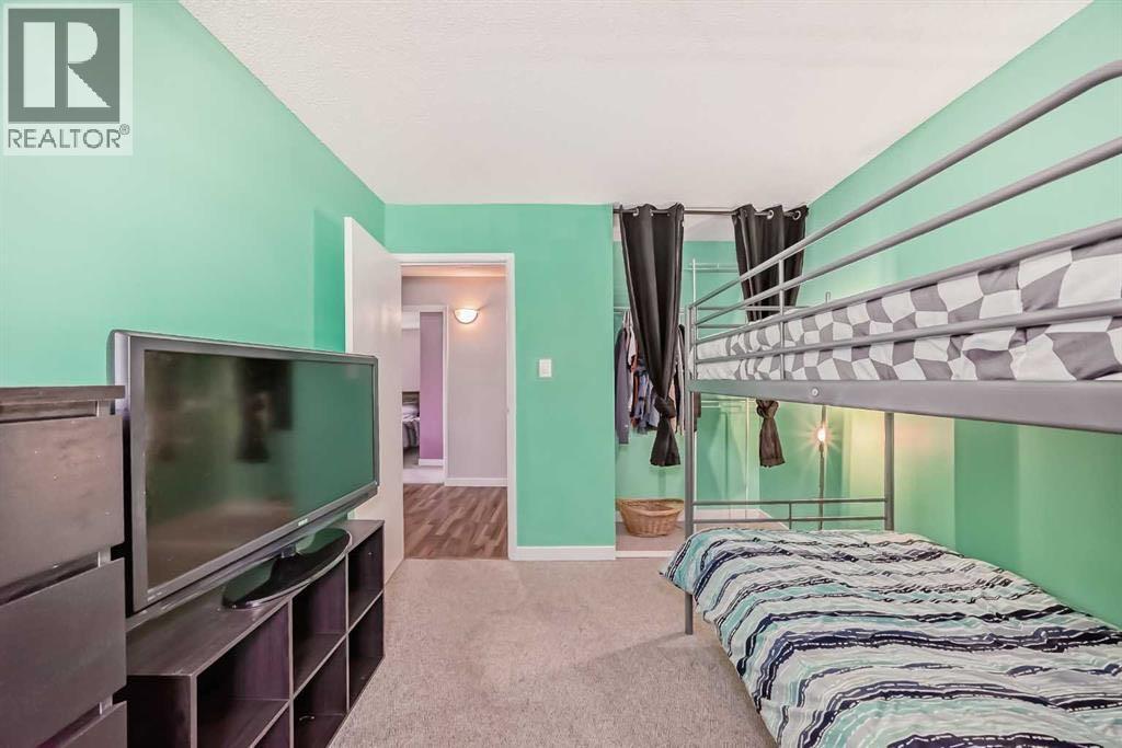 #7102 315 Southampton Drive SW - 26
