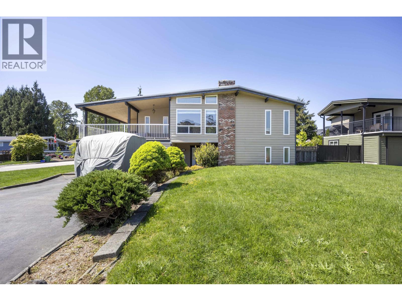 3881 EPPING COURT