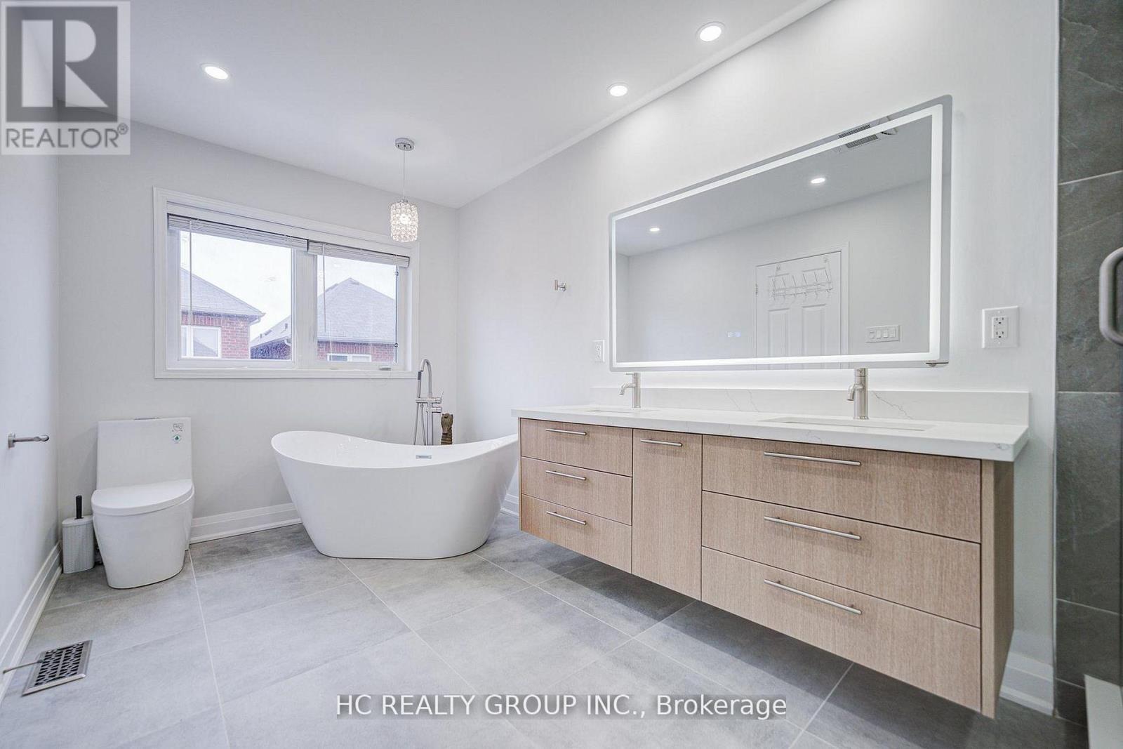 18 QUATTRO AVENUE - 25