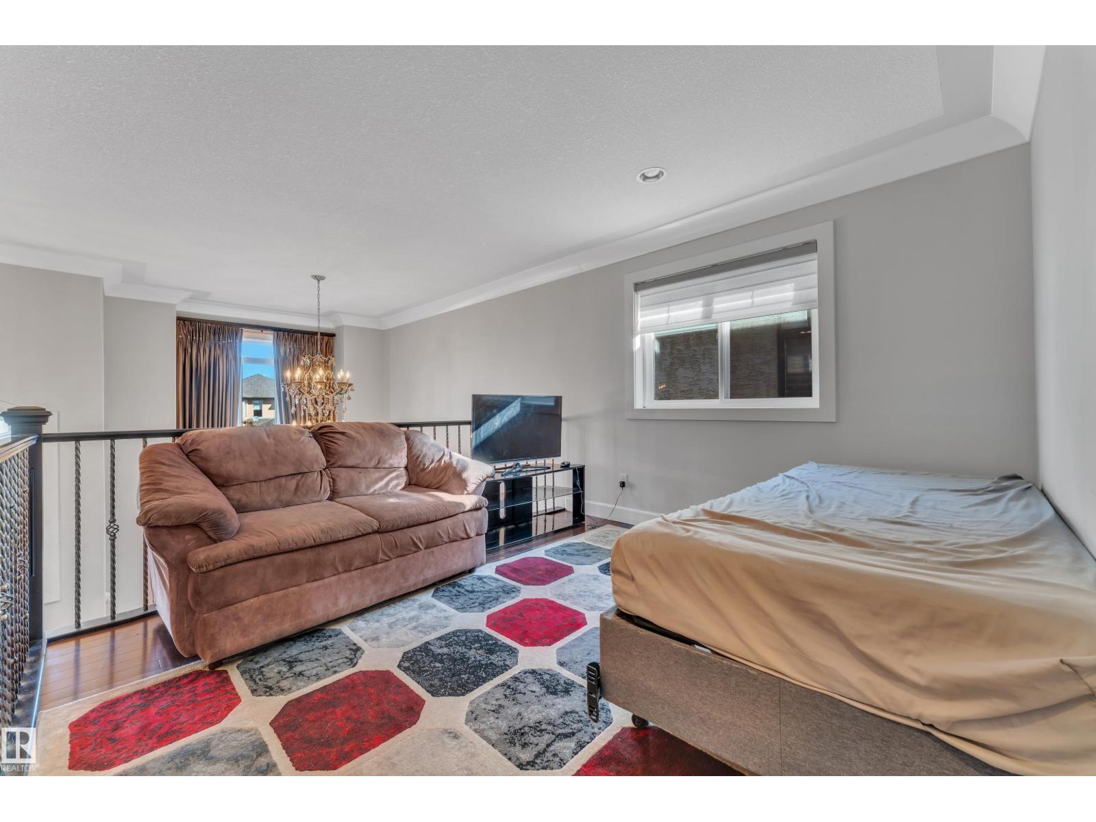 10915 175 AV NW - 42