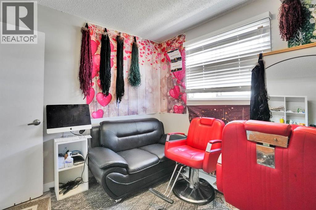 43 Maranda Close NE - 15