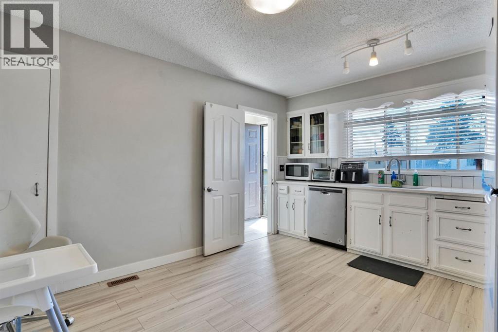 43 Maranda Close NE - 19