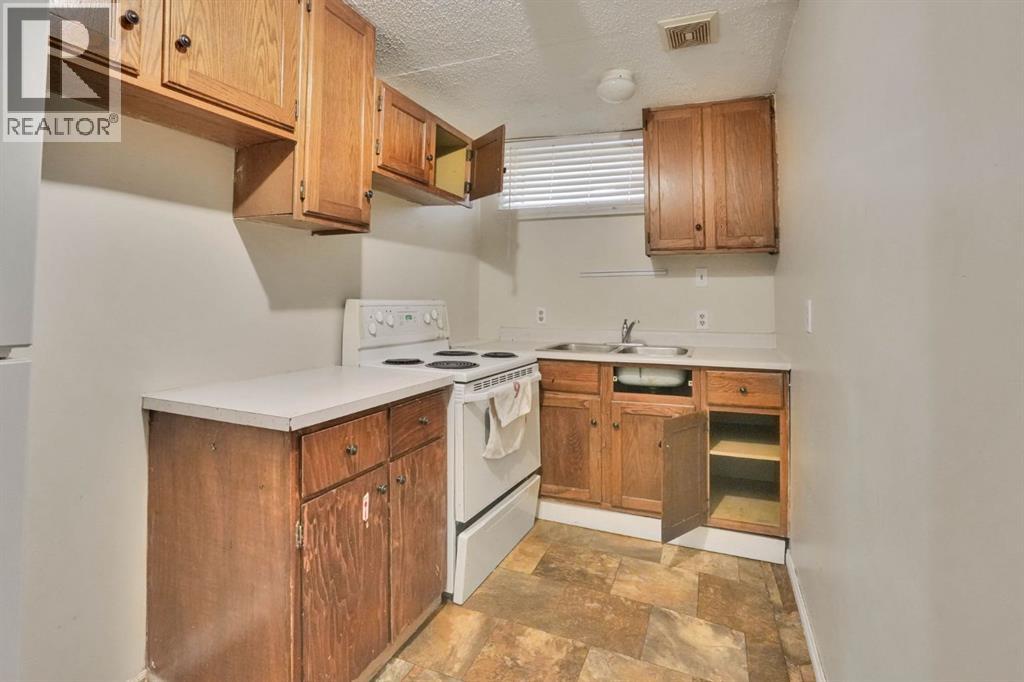 43 Maranda Close NE - 25
