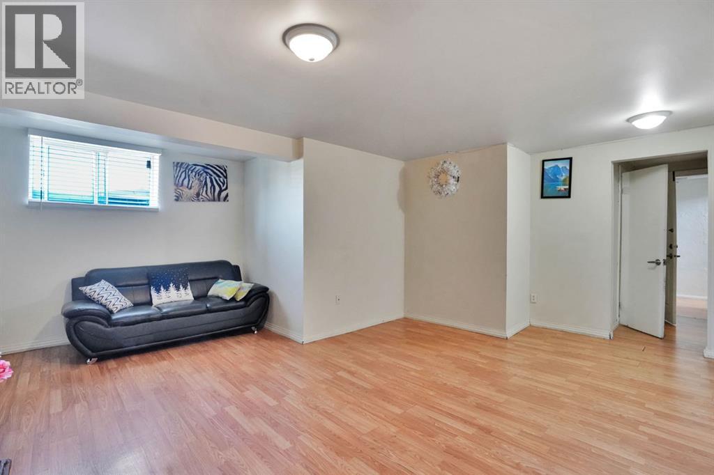 43 Maranda Close NE - 28