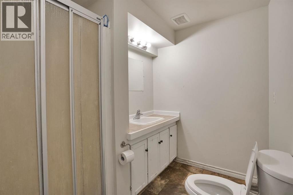 43 Maranda Close NE - 31