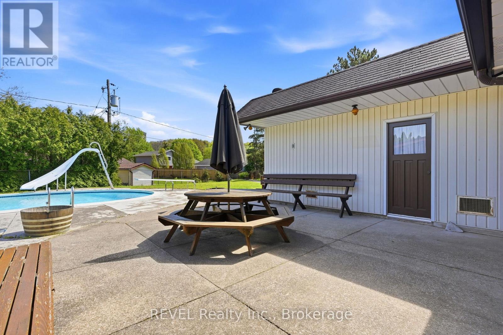 8 FERNWOOD TERRACE - 41