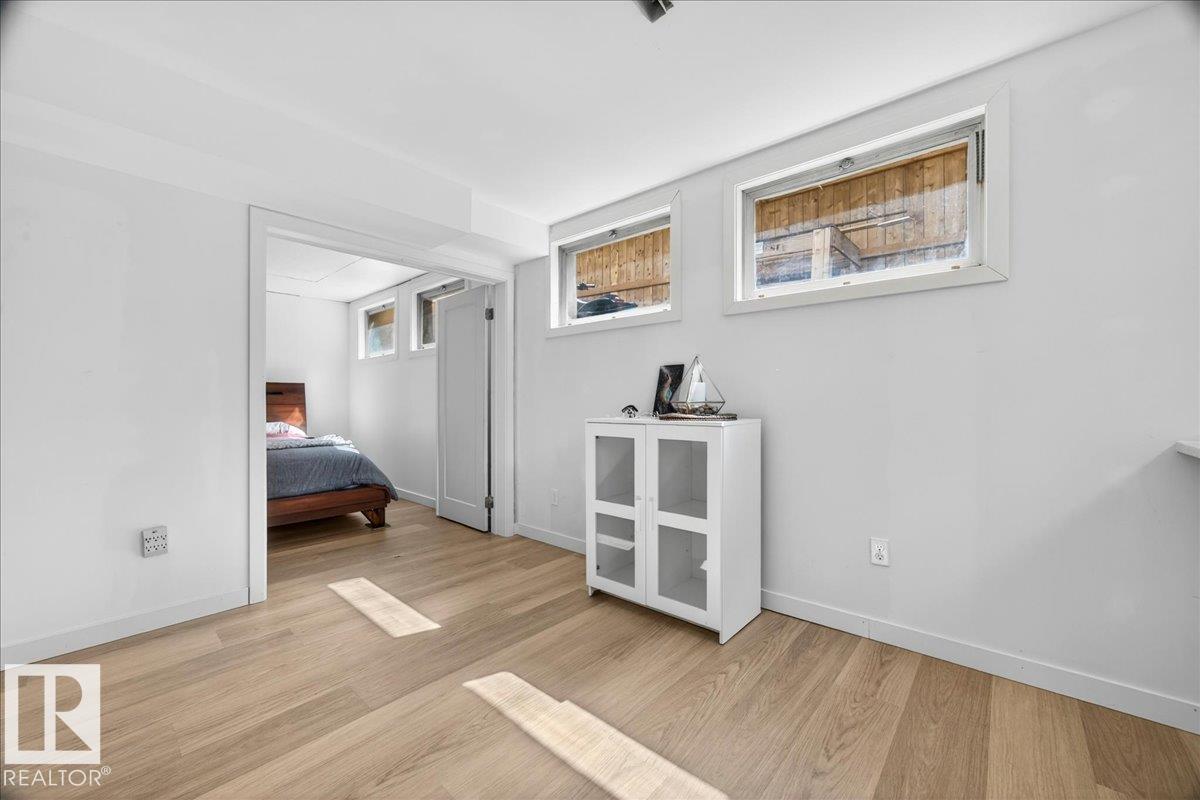 12944 128 ST NW - 31