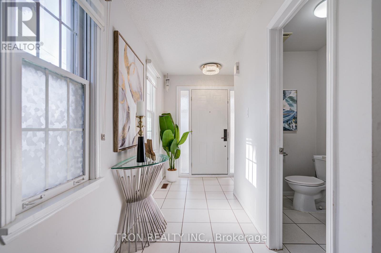256 ALEXMUIR BOULEVARD - 4
