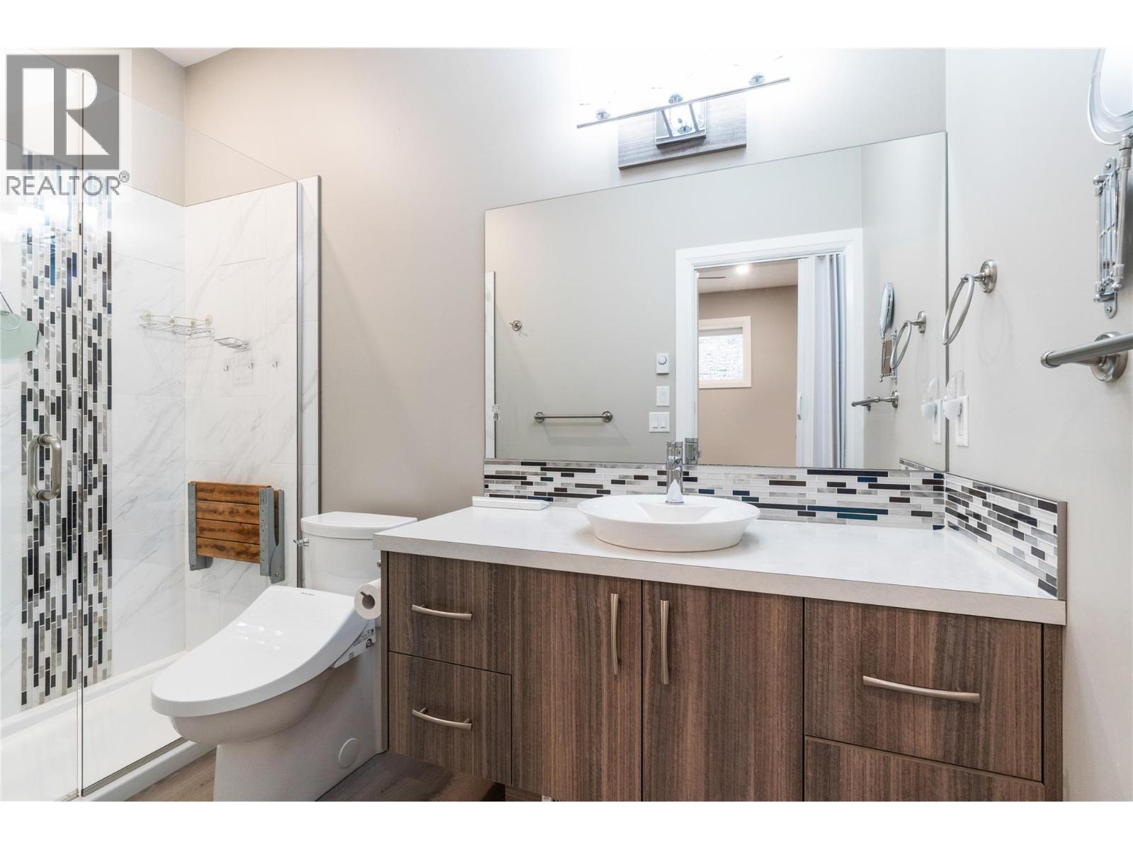 #37 1070 1 Street SE - 18