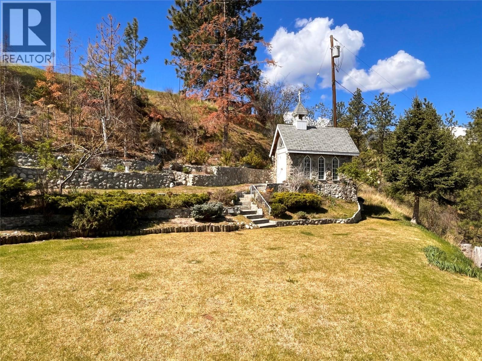 295 Linden Avenue - 28